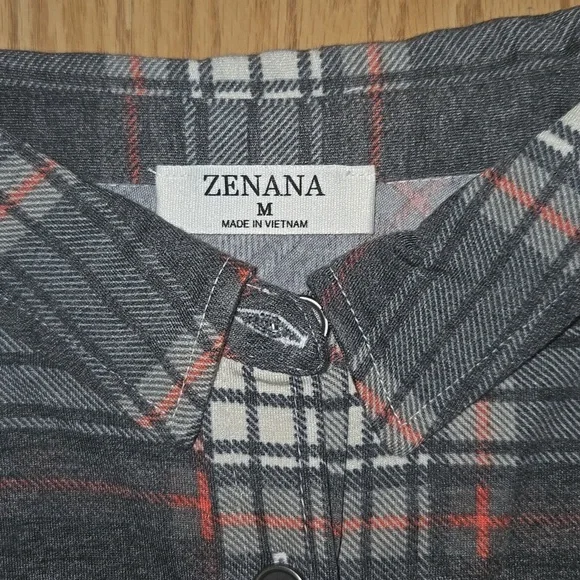 Women's Plaid Button Down Shirt - Picture 6 of 7